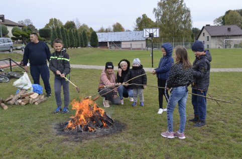 Ognisko z okazji Dnia Chłopaka - 08 października 2019r.